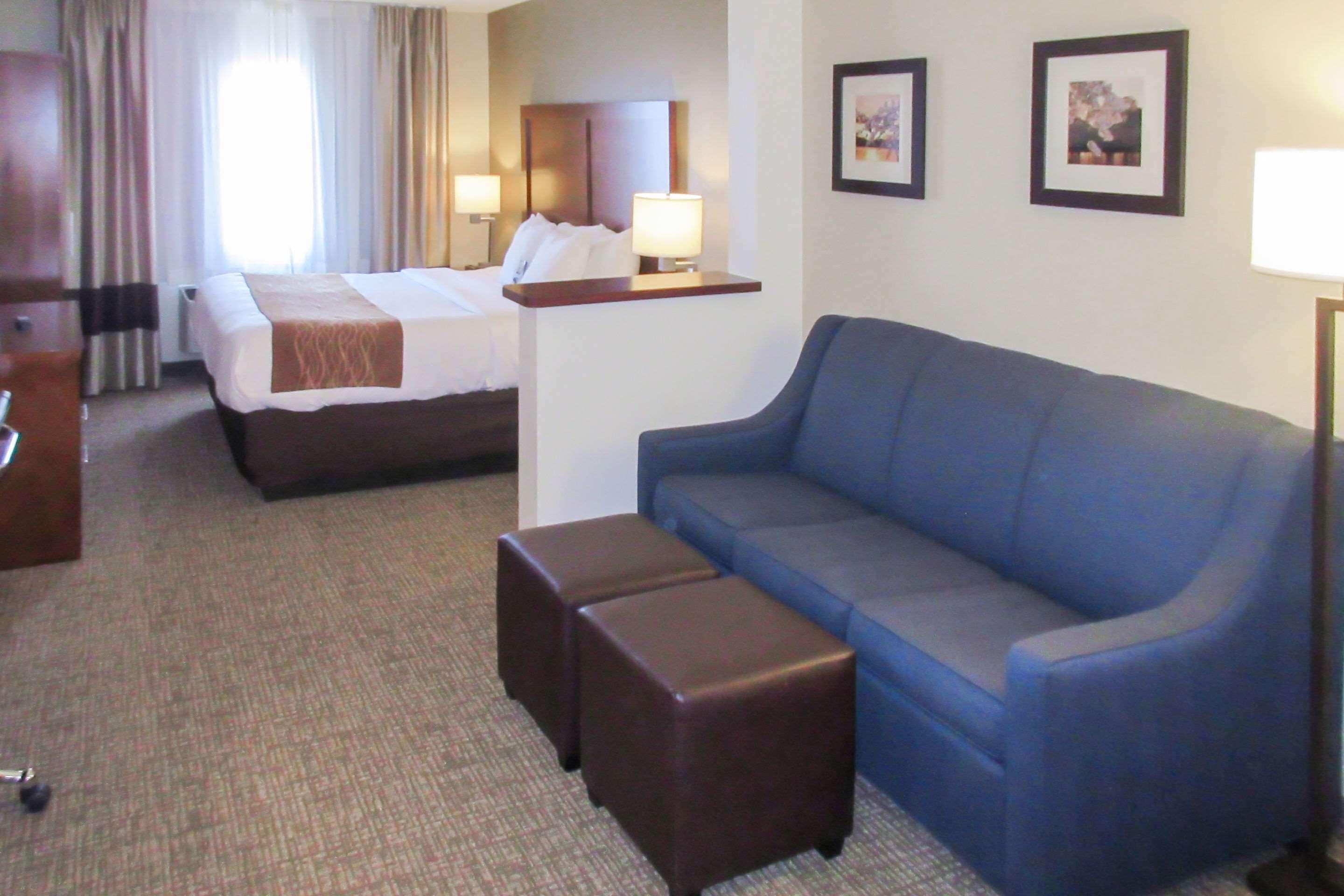 Comfort Inn & Suites Wilkes Barre - Arena Exterior photo