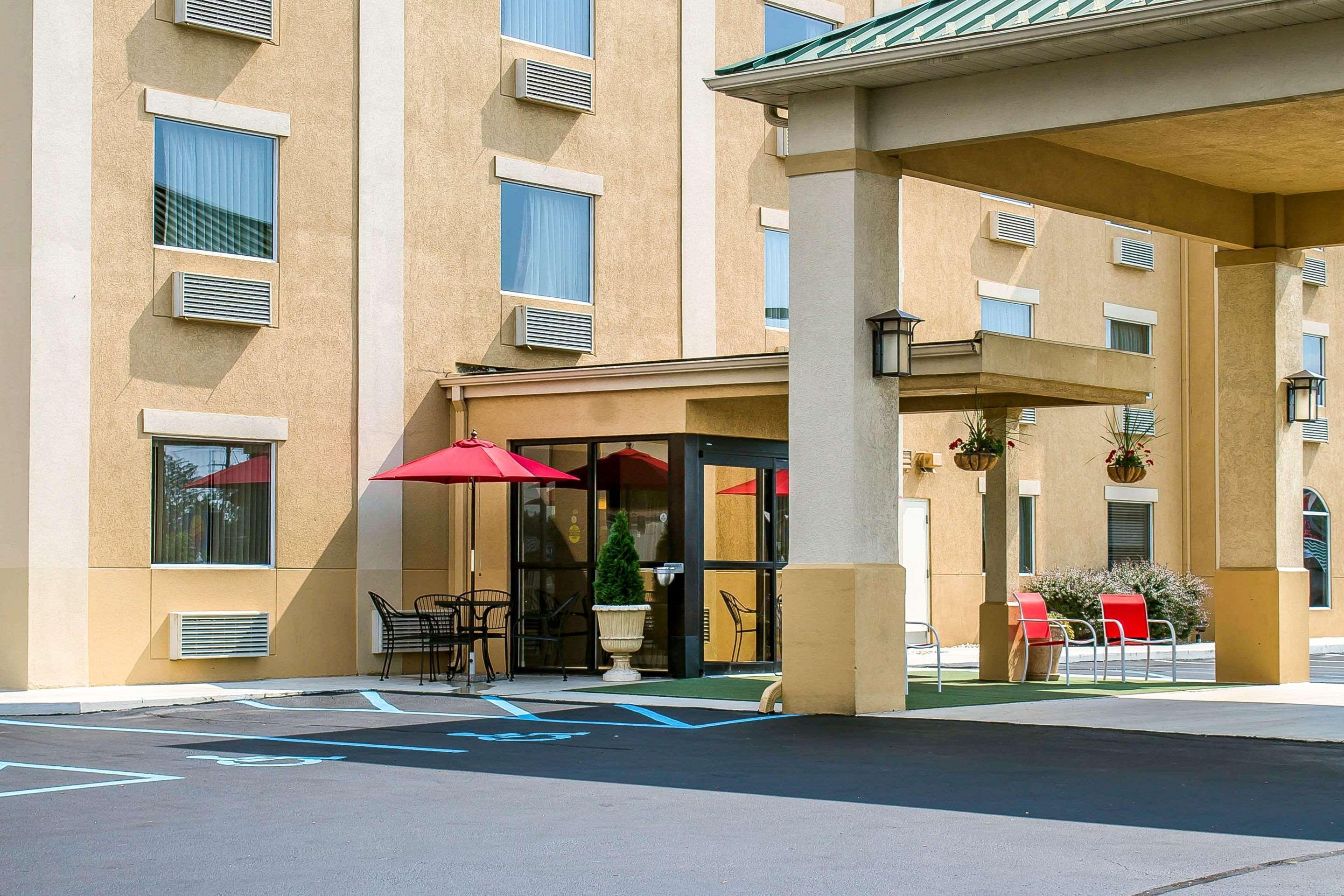 Comfort Inn & Suites Wilkes Barre - Arena Exterior photo