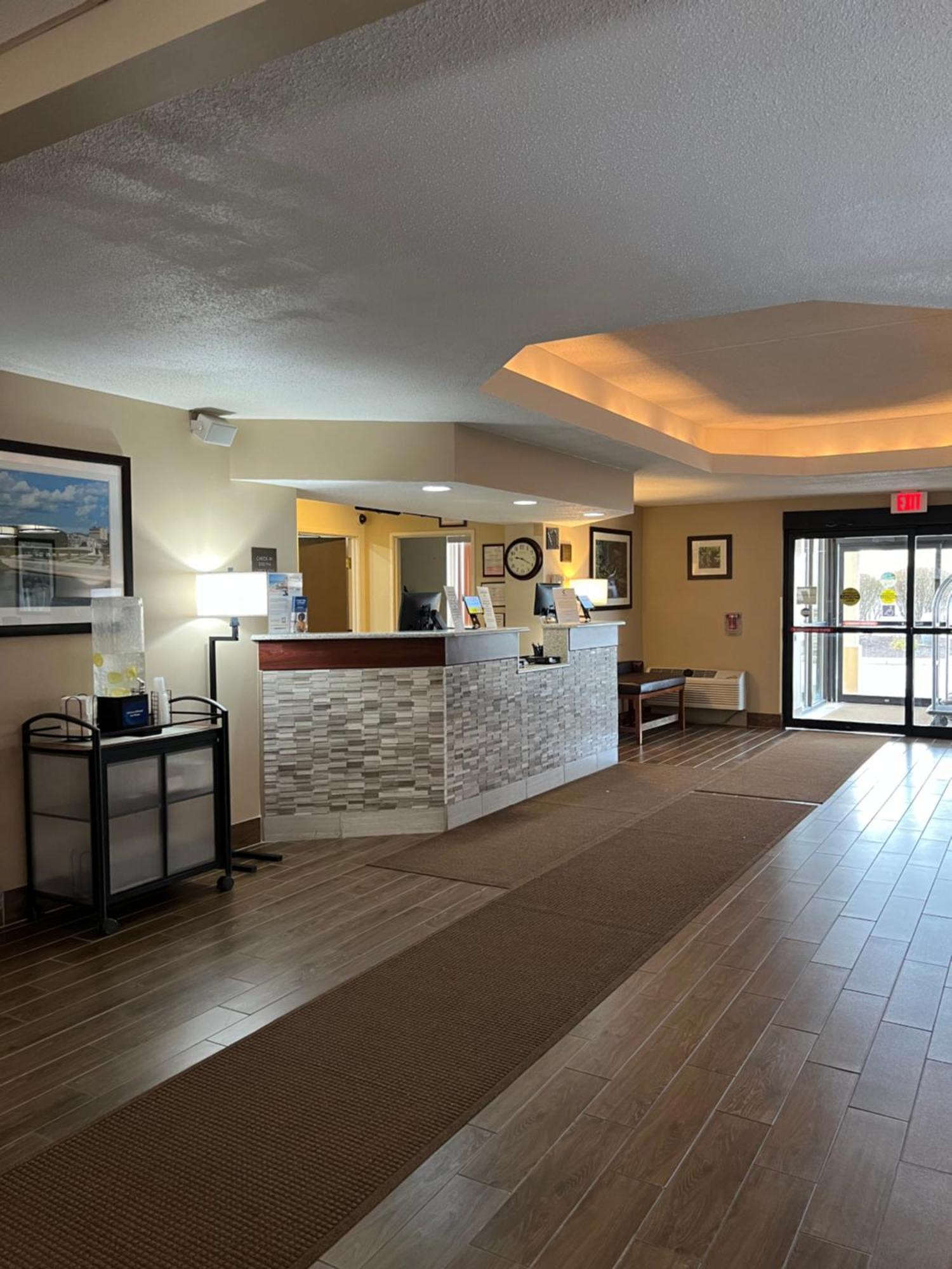 Comfort Inn & Suites Wilkes Barre - Arena Exterior photo